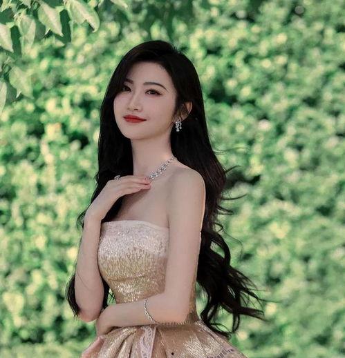 景甜图片爆料视频,高清视频揭秘明星真实生活